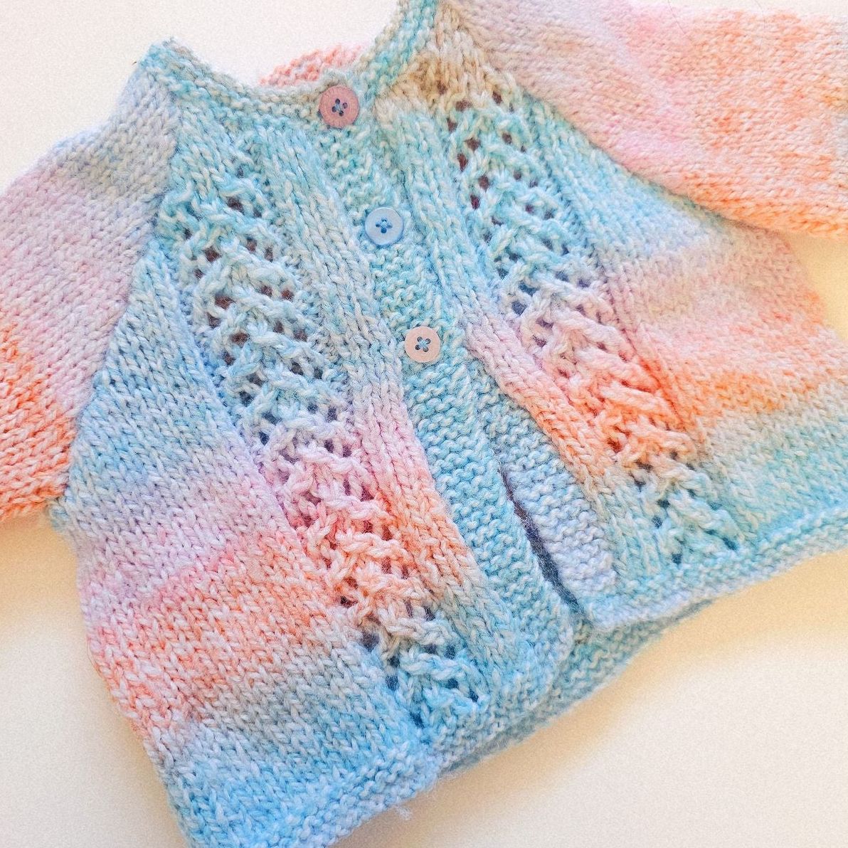 Paradise" Beach-Themed Hand-Knitted Cardigan (Age 3–6 Months)
